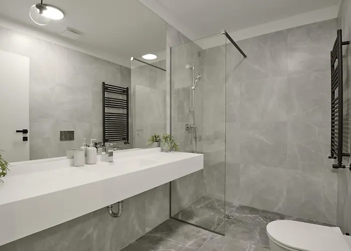 Apartamento Maroon New Modern 1 King Bed For Bussiness And Leisure In One Cotroceni Bucareste